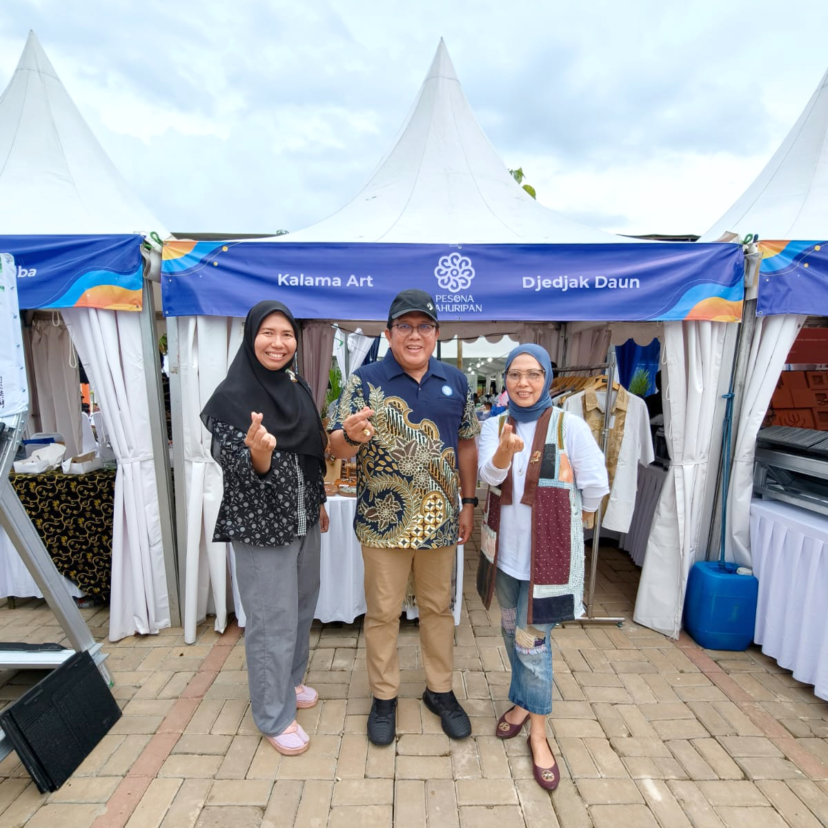 Foto Bersama dengan Peserta UMKM Binaan DPK APINDO Kabupaten Bogor pada Acara Akad Massal Rumah Subsidi, Lounching Pesona Kahuripan 12 dan Survey serentak 1000 peserta